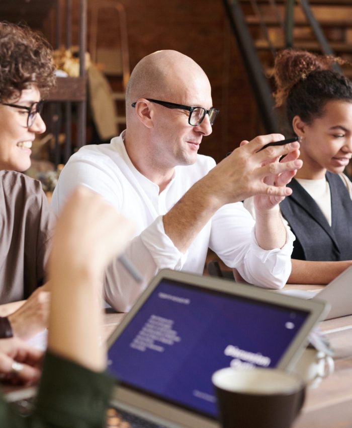 how important is it to outsource bookkeeping for a small business? blog banner - aventis